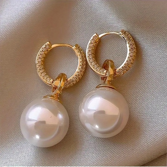 Vast a Star Jewelry - Final price High-end Sense Earrings, Light Lucy Earrings.